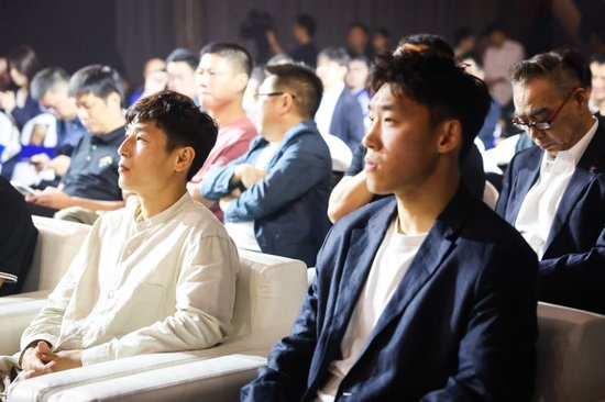 所以立即博页面看起来就像是深入其境产品图片